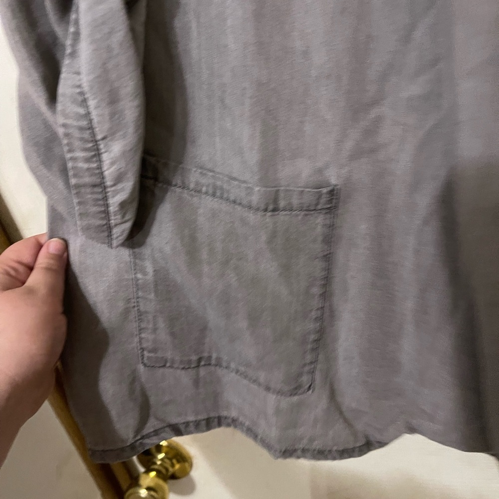 Intro. Gray Lightweight Waterfall Open Front Shaw… - image 2